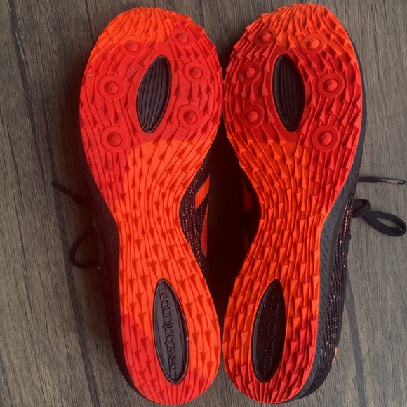 NB XC7 Racing Flats - Picture 2 of 3